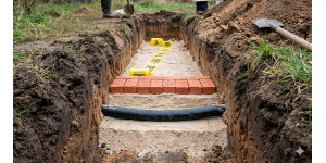 Прокладка кабеля в земле: какой выбрать, глубина, защита, ошибки